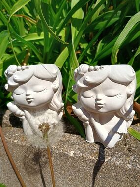 🧜🏼‍♀️ MERMAID CORE 🧜🏼‍♀️ Small Concrete Mermaid Planter, Garden Core